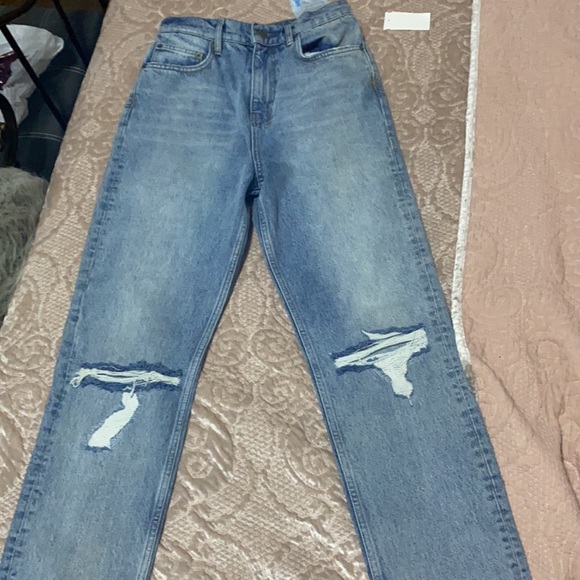 Ripped jeans - Picture 3 of 5